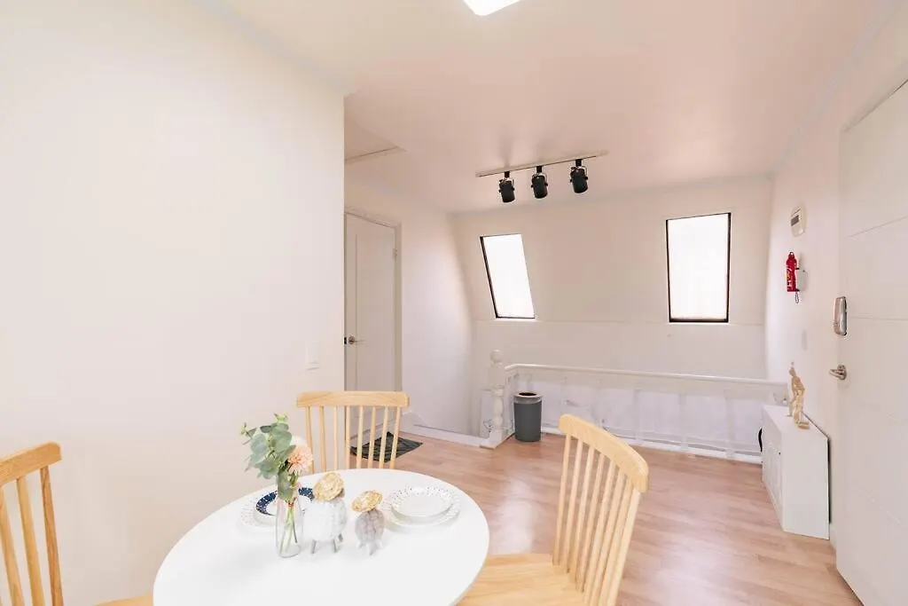 House For Large Families, Metro 2Min, #Security Villa Seoul